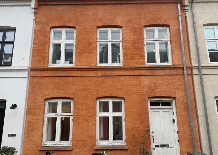Cozy Copenhagen Chambers With Sunny Garden